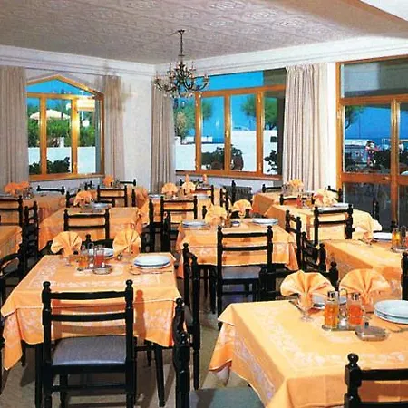 Отель Delfino Сенигаллия