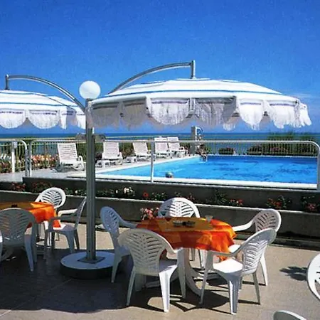 Delfino Отель 3*